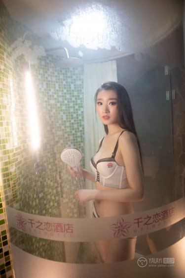 室友总怀疑我女扮男装
