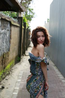 男人的肌肌捅女人的肌肌